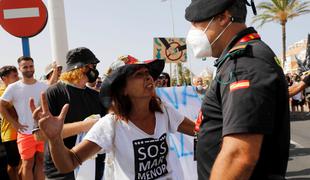 Protest zaradi množičnega pogina rib, zbralo se je 70 tisoč ljudi #video