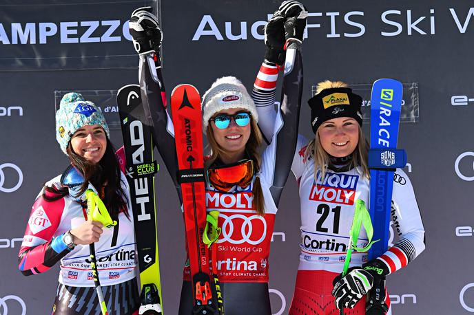 Cortina Weirather, Shiffrin, Tippler | Tamara Tippler (desna) je bila v svetovnem pokalu na stopničkah desetkrat. | Foto Guliver/Getty Images