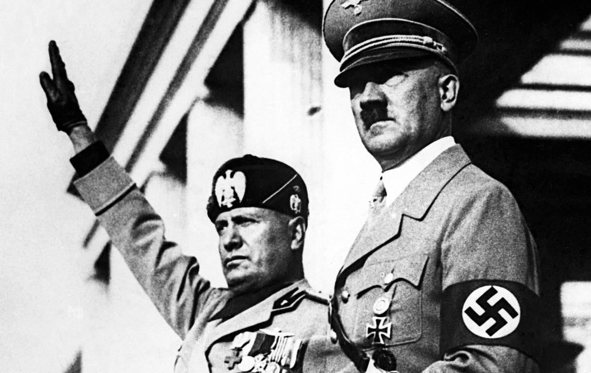 Adolf Hitler in Benito Mussolini | Velika zaveznika v silah osi – fašistični diktator Benito Mussolini in nacistični führer Adolf Hitler | Foto Guliverimage