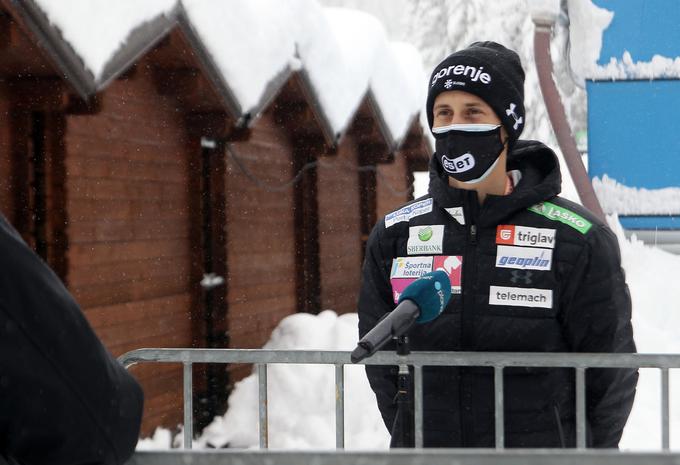 Peter Prevc bo v nedeljo ob 16. uri pomagal na ekipni tekmi. | Foto: Bobo