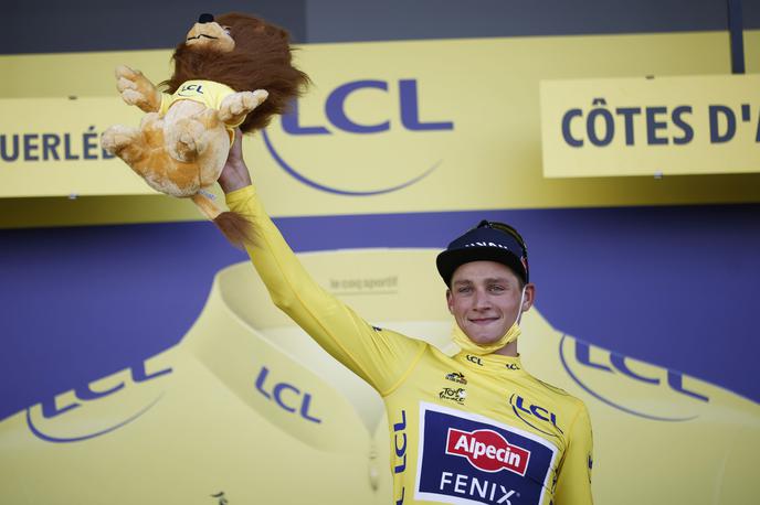 Mathieu van der Poel | Mathieu van der Poel po enem tednu dirkanja in šestih dneh rumene majice končuje Dirko po Franciji. Posvetil se bo pripravam na olimpijske igre v Tokiu. | Foto Reuters