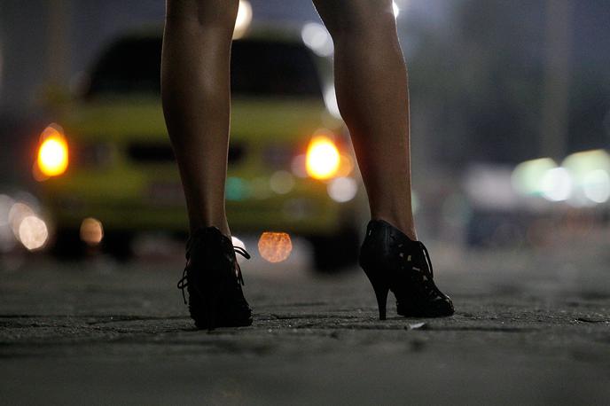 Prostitucija, prostitutka. | Stranke prostitutk naj bi bili mnogi znani Hrvati, domnevno tudi nekateri takratni ministri. Zato je sojenje potekalo za zaprtimi vrati, zvodnika pa so v rekordno kratkem postopku obsodili na pogojno kazen poleti leta 2011. S tem je šla v pozabo tudi zgodba o curljanju policijskih informacij. | Foto Thinkstock