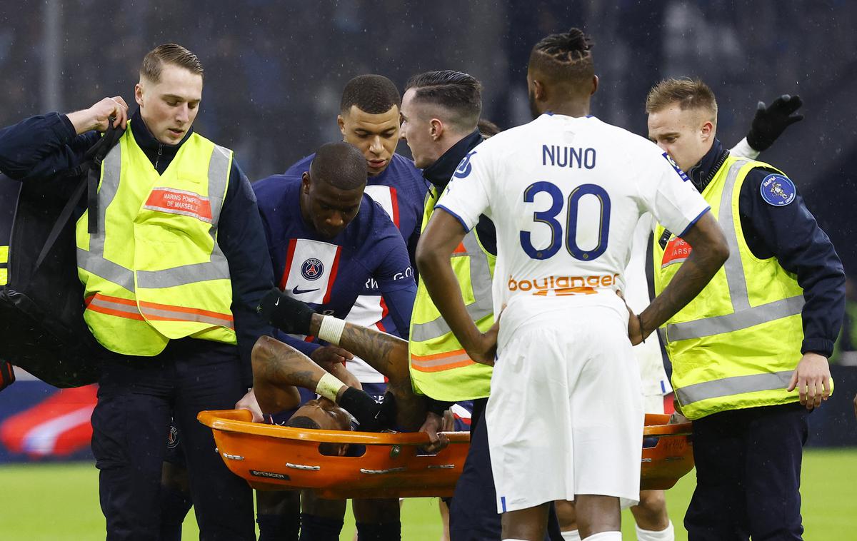 Presnel Kimpembe | Presnel Kimpembe si je na derbiju v Marseillu poškodoval ahilovo peto. | Foto Reuters