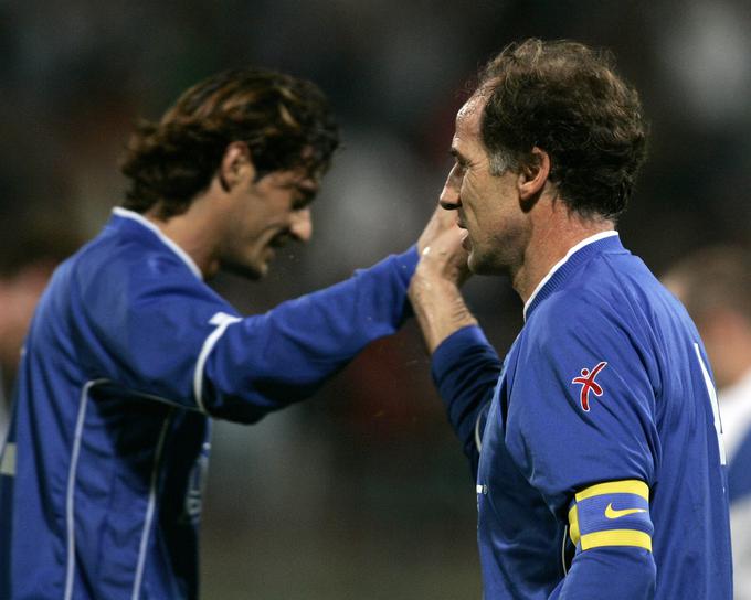 Franco Baresi (desno) je z Italijo 7. septembra 1994 gostoval v Mariboru v Ljudskem vrtu. | Foto: Reuters