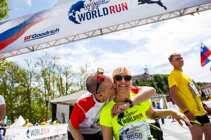 S Petrom na prireditvi Wings For Life World Run, kjer so vsa sredstva za plačilo startnin namenjena fundaciji, ki se ukvarja z iskanjem načina zdravljenja poškodb hrbtenjače. | Foto: Grega Valančič/Sportida