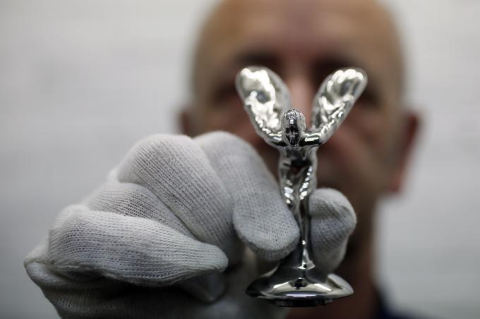 Kipec Spirit of ecstasy je kot pika na i luksuzne in prestižne britanske limuzine.  | Foto: Reuters