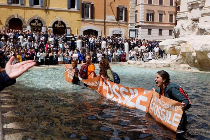 Trevi, podnebni aktivisti | Foto: Reuters