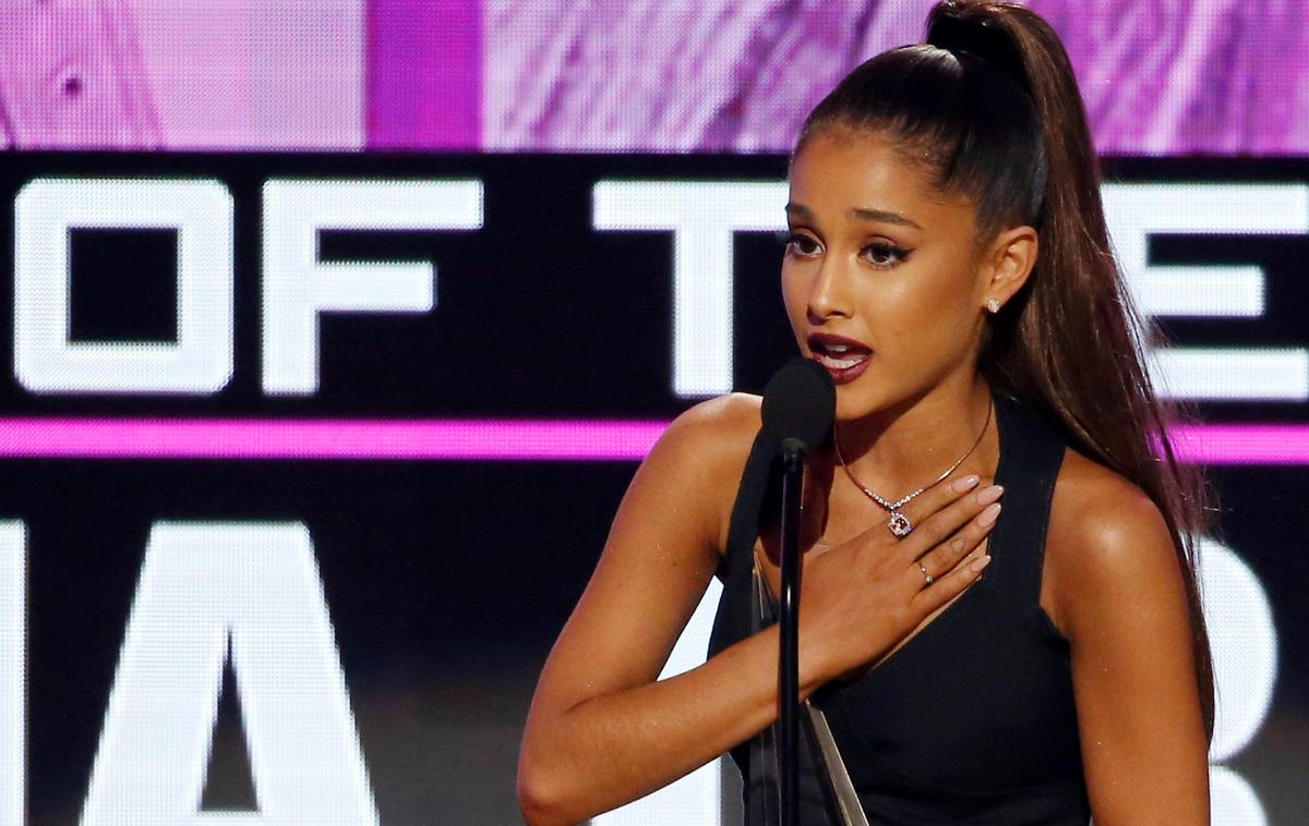 Ariana Grande | Priljubljena ameriška pevka Ariana Grande je sita laganja in špekulacij o njenem (ne)nastopanju na grammyjih. | Foto Reuters