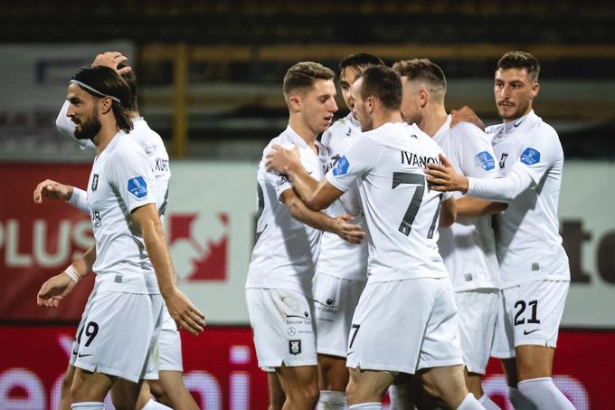 Podoba Olimpije je v zadnjem času videti dobro. Kakšna bo v prihodnosti? Že takoj po reprezentančnem premoru jo čaka zahtevna preizkušnja. Pomerila se bo s prvaki iz Celja. | Foto: Blaž Weindorfer/Sportida