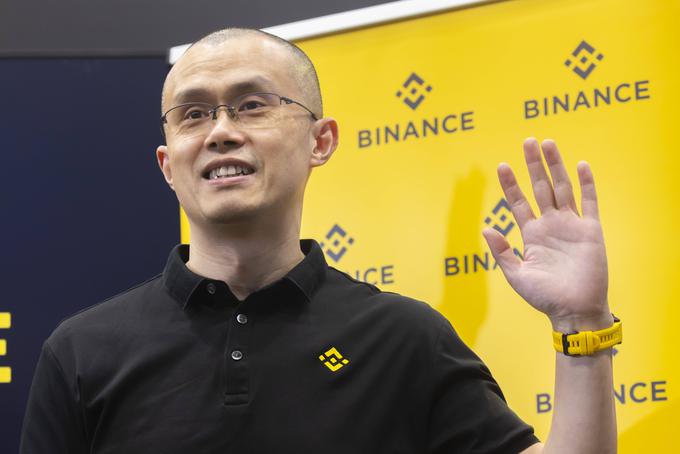 Takoj po razkritju informacije, da se bo Binance znebil vseh svojih kriptožetonov FTT, so se začele širiti govorice, da Changpeng Zhao, direktor in ustanovitelj borze, s tem pravzaprav v kot stiska svojega velikega rivala FTX.com oziroma ga celo poskuša uničiti. Napovedani prevzem FTX.com s strani Binance so zdaj nekateri na Twitterju označili za "mojstrsko šahovsko potezo" oziroma "nekaj, kar bi naredil gangster".  | Foto: AP / Guliverimage