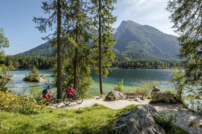 Kolesarka pot Bodensee-Königssee-Radweg ob jezeru Hintersee © DZT, Foto: Günter Standl. | Foto: 