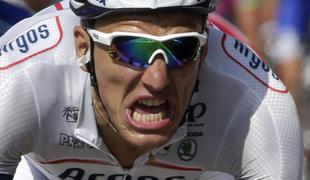 Junak dveh etap Kittel odstopil z Gira, Mezgec zdaj prvi sprinter