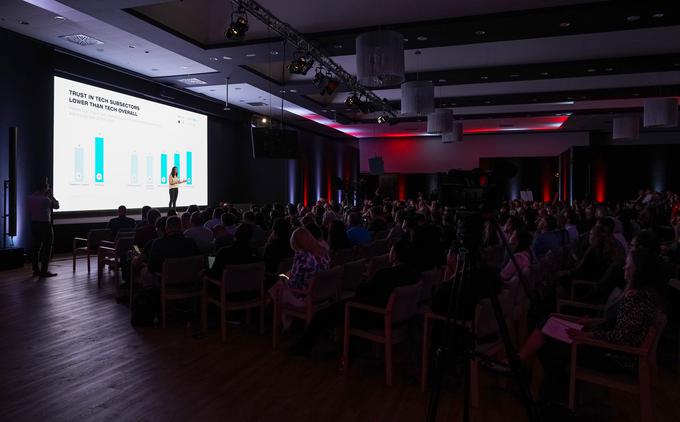 Margot Edelman na svetovni tiskovni konferenci, ki napoveduje letošnji sejem potrošniške elektronike in gospodinjskih aparatov IFA | Foto: Messe Berlin