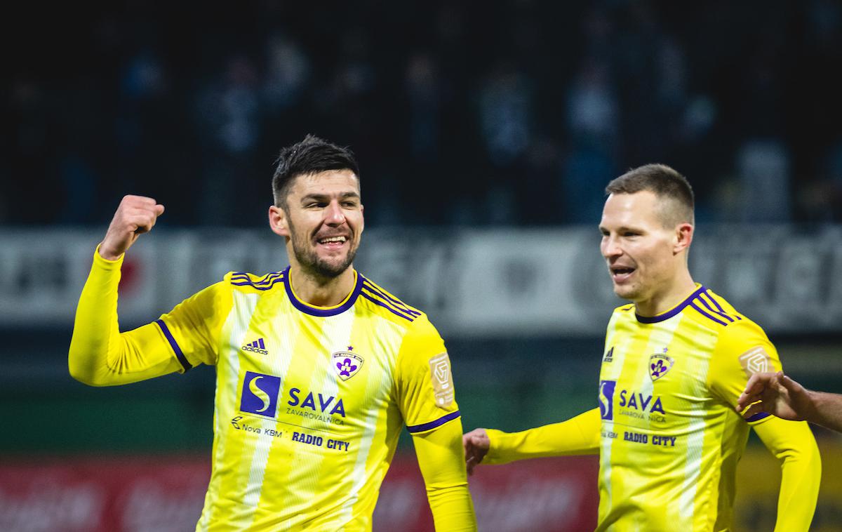 NK Mura, NK Maribor, prva liga | Kdaj bodo prvaki iz Maribora in preostali nogometaši iz Prve lige Telekom Slovenije spet lahko igrali nogometne tekme? | Foto Blaž Weindorfer/Sportida