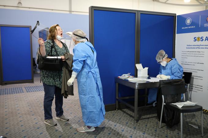 Turisti bodo ob prihodu na letališče naključno testirani. | Foto: Reuters