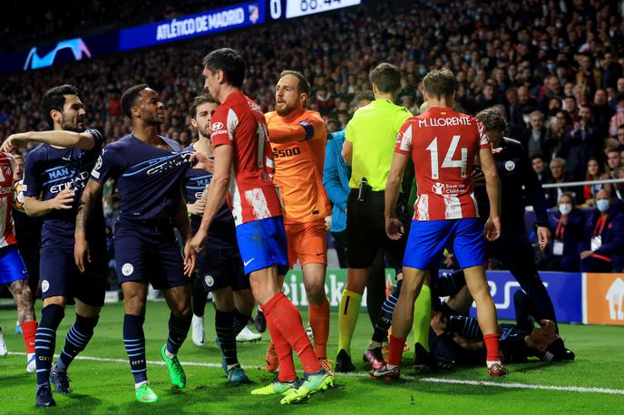 Atletico City | V Madridu je bilo burno na in ob igrišču. | Foto Reuters