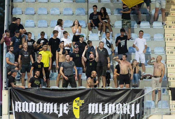 Mlinarji, navijači Radomelj, so lahko ponosni na dosežke svojih ljubljencev. | Foto: Vid Ponikvar