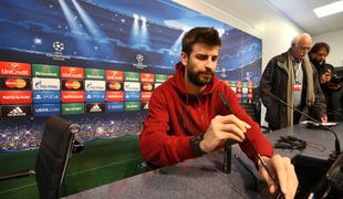 Pique drago plačal žalitve redarjev, Guardiola bolj diplomatski