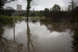 Reka Kolpa poplavlja. Poplave.