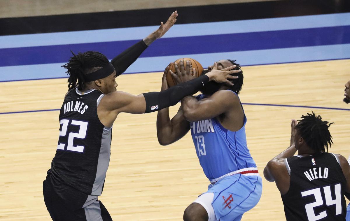 James Harden | Rakete iz Houstona so v domači dvorani pred 3200 navijači leto 2020 sklenile z zmago proti Sacramento Kings (122:119). | Foto Guliverimage/Getty Images