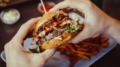 Med najboljšimi burgerji v Evropi tudi Hood Burger in Projekt Burger #video