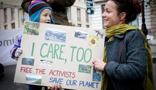 Foto: Greenpeace v Ljubljani izrazil podporo priprtim aktivistom v Rusiji