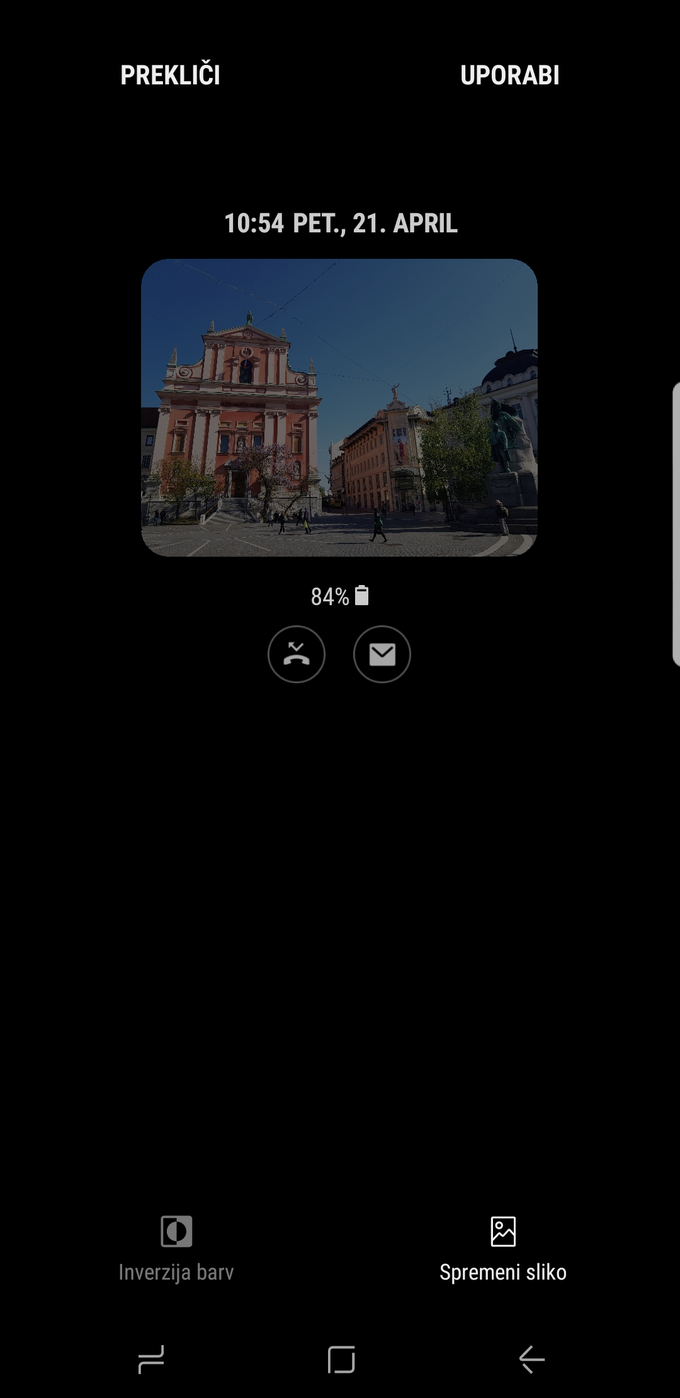 V prikaz Always-On je zdaj mogoče vključevati tudi lastne fotografije. | Foto: Srdjan Cvjetović