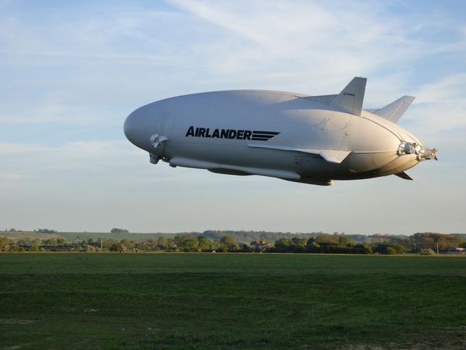 Airlander je letel prvič po ponesrečenem pristanku lanskega avgusta. | Foto: HAV