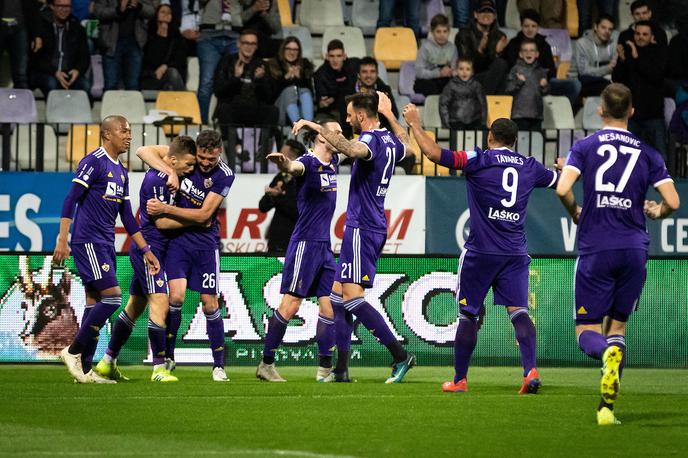 NK Maribor, ND Gorica, Prva liga Telekom Slovenije | V Ljudskem vrtu za razliko od tekme v Kranju ni bilo senzacije. | Foto Blaž Weindorfer / Sportida