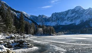 Koča Zacchi – pravljica za pohodnike, turne smučarje in sankače