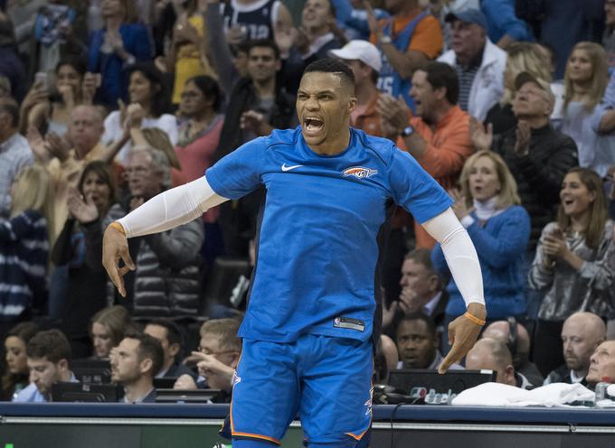 Russell Westbrook je bil jezen na prvega zvezdnika Philadelphiie. | Foto: Getty Images