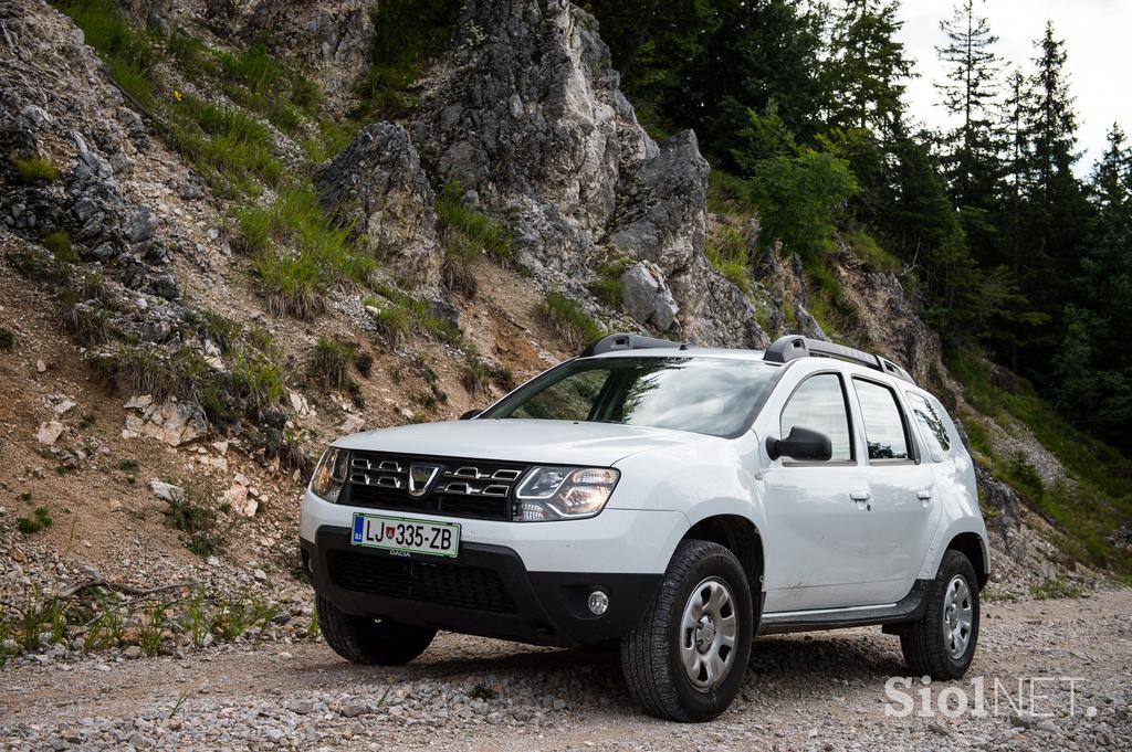 Dacia duster in oskrbnik gorske koče