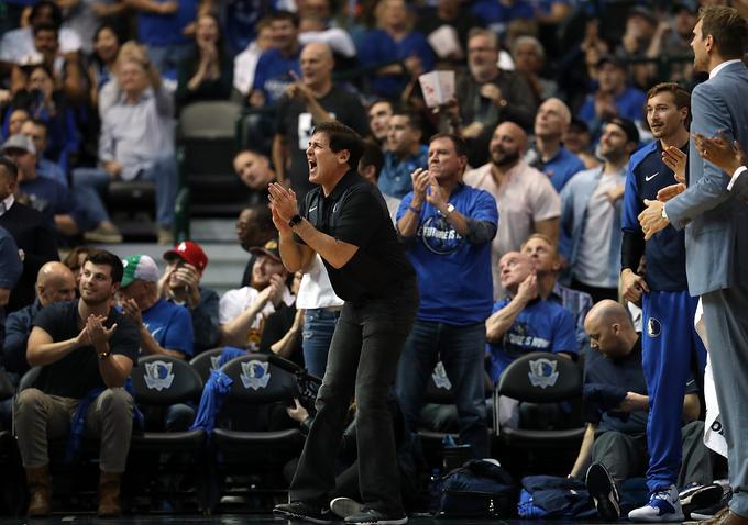 Mark Cuban, lastnik Dallas Mavericks, bi ameriške košarkarje najprej najraje poslal v Slovenijo.  | Foto: Getty Images