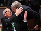 Theresa May in Jean-Claude Juncker