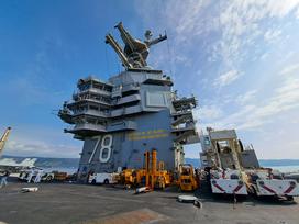 letalonosilka USS Gerald R. Ford