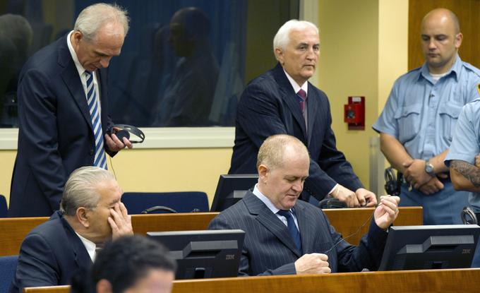 Milan Gvero (spodaj levo ), Ljubomir Borovčanin (zgoraj levo), Vinko Pandurević (spodaj desno) in Radivoje Miletić (desno). | Foto: Reuters