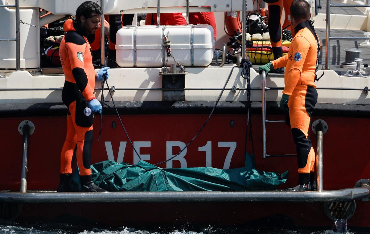 jahta, brodolom, Palermo | Med žrtvami so poleg Lyncha še njegova 18-letna hčerka Hannah, četverica njegovih prijateljev in glavni kuhar na ladji. | Foto Reuters