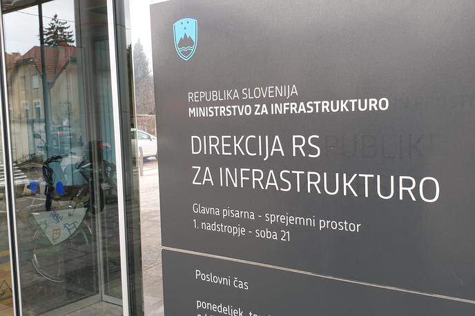 Ministrstvo za infrastrukturo infrastruktura Alenka Bratušek | Direktor direkcije za infrastrukturo Damir Topolko je bil po sestanku zelo optimističen in dejal, da za danes še enkrat dogovorjene projekte niti ne bodo potrebovali pet let. | Foto Metka Prezelj