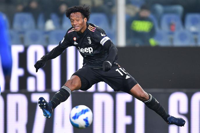 Juan Cuadrado | Juan Cuadrado bo vsaj še eno sezono igral za Juventus. | Foto Reuters