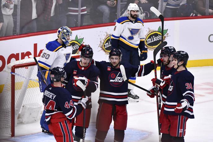 Winnipeg Jets St. Louis Blues | Hokejisti Winnipega so v zadnji tretjini priredili preobrat in vknjižili 32. zmago sezone. | Foto Guliverimage