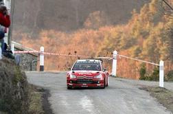 Loeb trdno v vodstvu