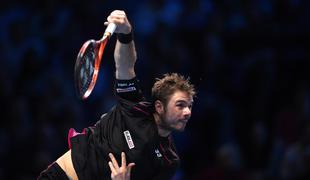 Wawrinka v polfinale Londona, Murry domov