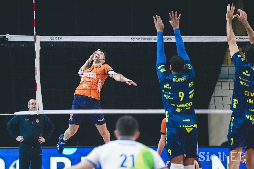 ACH Volley : Modena pokal CEV