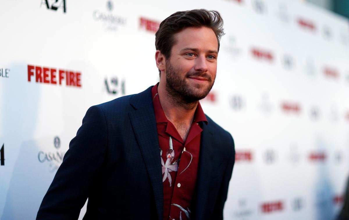 Armie Hammer | Igralec se zdaj otepa še obtožb o posilstvu. | Foto Reuters