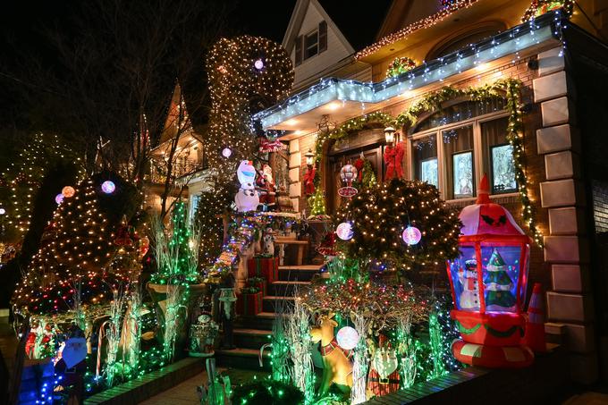 Še več utrinkov iz soseske Dyker Heights poglejte v videu. Ne boste mogli verjeti! | Foto: Matej Podgoršek