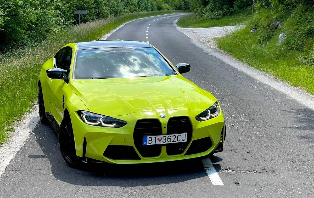 BMW M4 competition | Novi BMW M4 competition na cesti med Grgarjem in Grgarskimi ravnami nad Novo Gorico. | Foto Gregor Pavšič