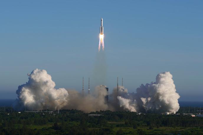 Dolgi pohod 5B, Long March 5B | Plovilo so v petek s pomočjo nosilne rakete Dolgi pohod 2F izstrelili z izstrelišča za satelite Jiuquan na severozahodu države. | Foto Reuters