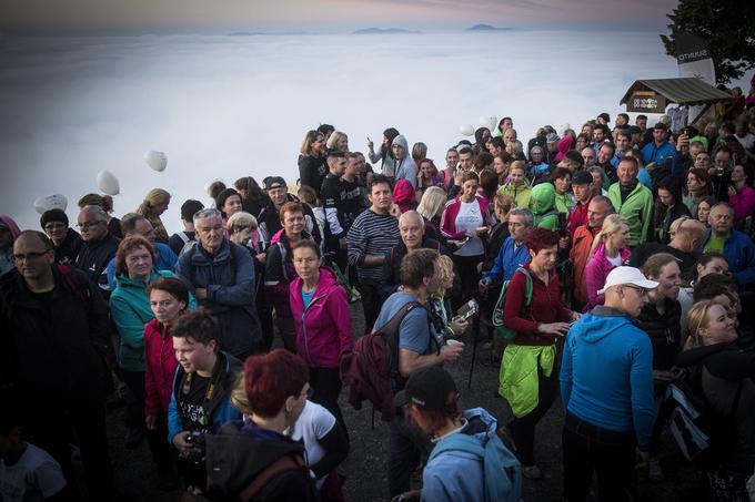 21. 6. 2016 ob sončnem vzhodu na Šmarni gori.  | Foto: 