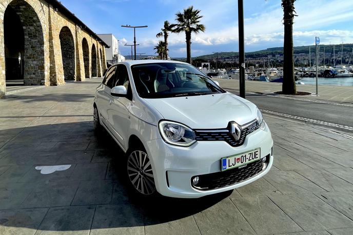 Renault twingo electric ZE | Renaultove težave z dobavami in proizvodnjo imajo neposreden vpliv tudi na delovne procese v novomeškemm Revozu. Tam poleg twinga izdelujejo tudi model clio. | Foto Gregor Pavšič