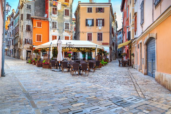 Rovinj | Slovenci imajo na Hrvaškem več kot sto tisoč nepremičnin, večinoma hiš in apartmajev ob hrvaški obali, zanimanje za nakup pa ne pojenja. | Foto Getty Images